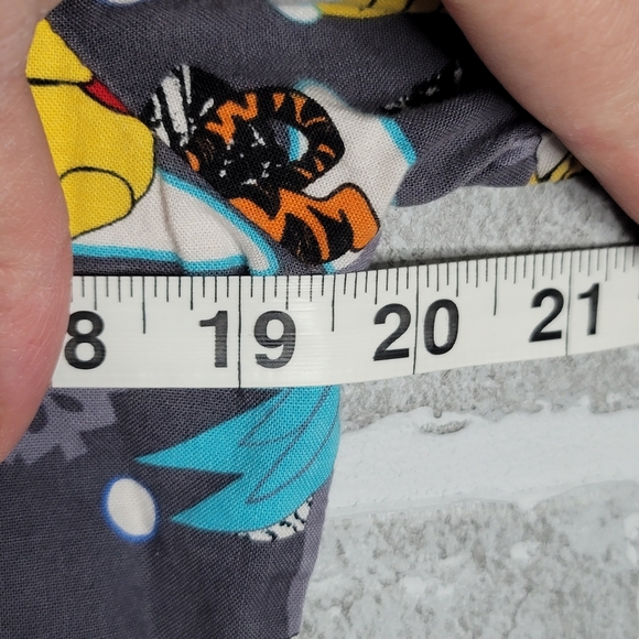 Disney Winnie-the-Pooh and Gang Winter Themed Scrubs Medical Women's Size S - Picture 10 of 11